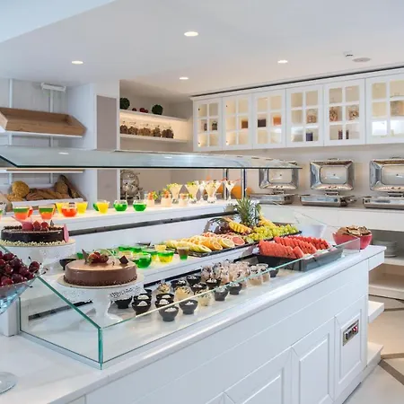 Готель Mari Kristin (adults Only) 4*