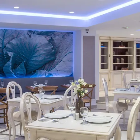 Hotel Mari Kristin (adults Only)